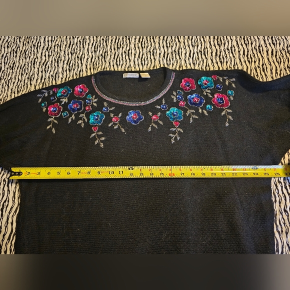 Beautiful Erik Stewart embellished sweater 2X - Picture 6 of 7